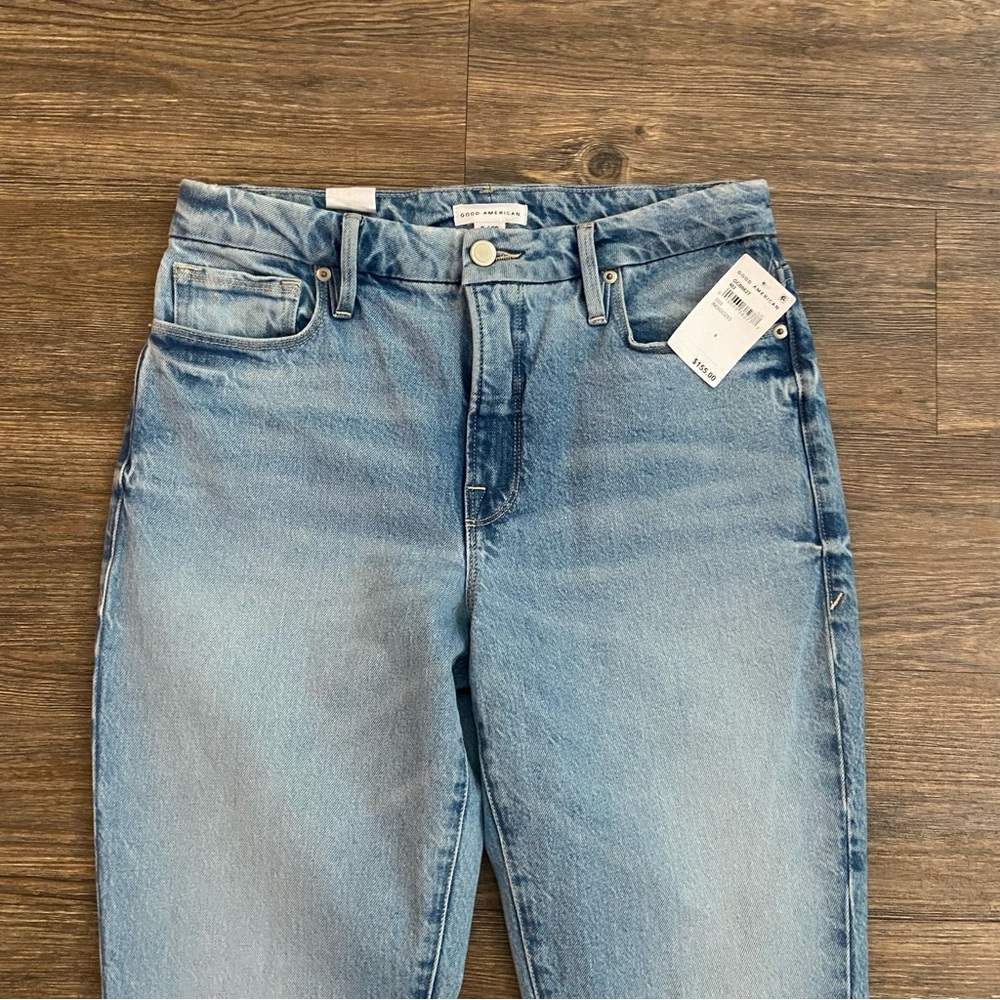 Good American Light Blue Straight-Leg Jeans - Picture 4 of 9